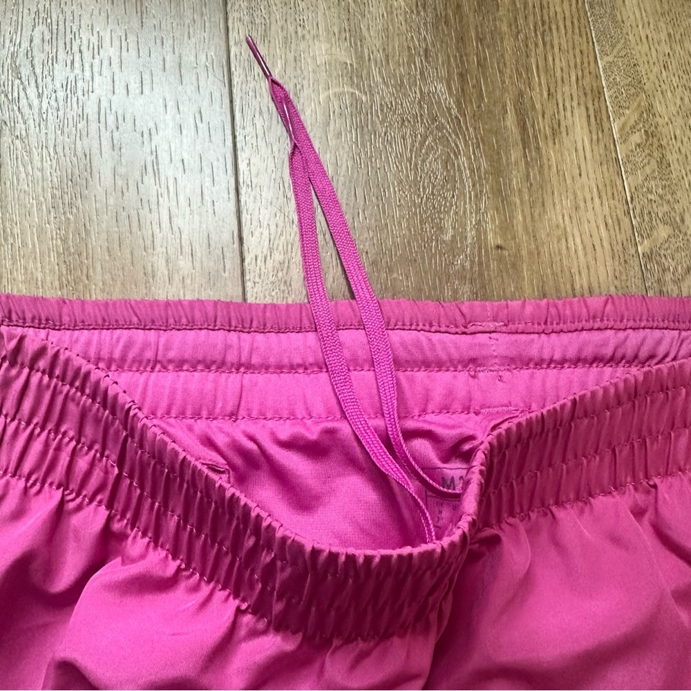 NWT Adidas Slim Fit Pink Shorts 3" Size Medium - Picture 14 of 14